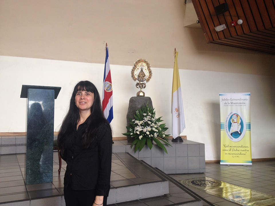 Canto de funerales Ministerio de Silvia Rodriguez